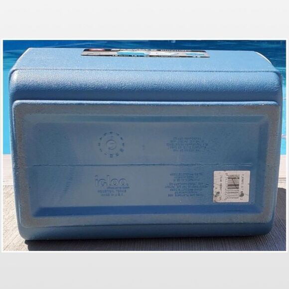 Vtg Igloo Playmate Cooler 16 qt Elite Maxcold Blue & White 30 CanOutdoor Logo - Picture 10 of 14